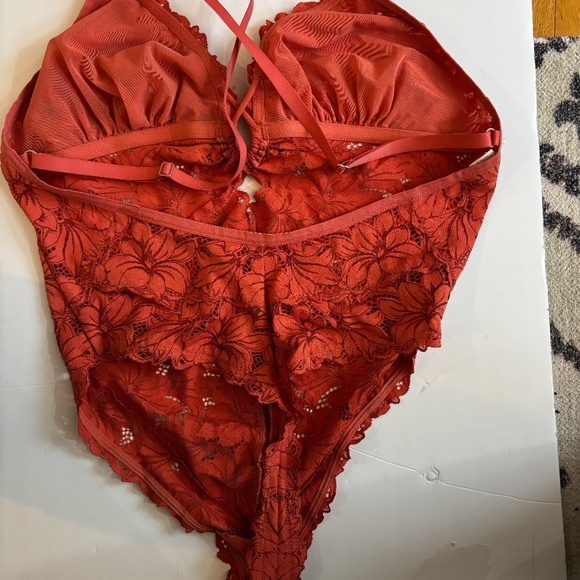 Lacey orange bodysuit - Picture 3 of 7